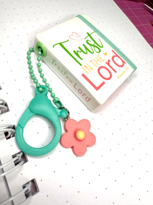 Stick Notes Keychain Trust in the Lord